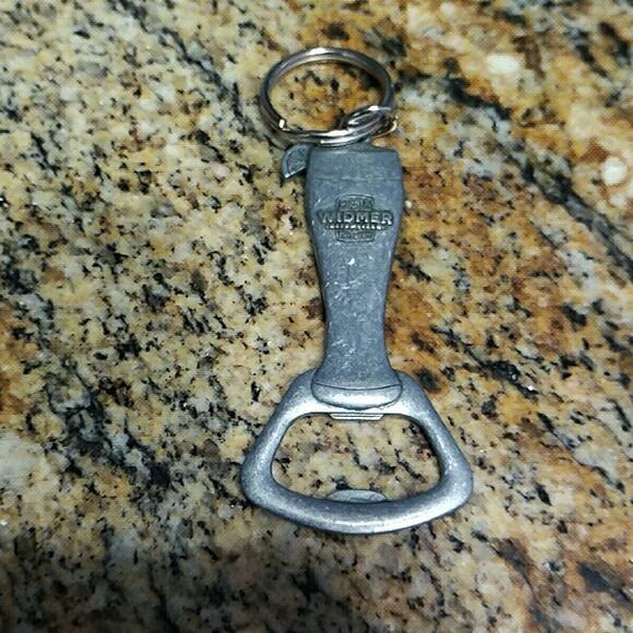 WIDMER BROTHERS BEER Keychain Bottle Cap Opener Key Fob OREGON BREWERY Vintage - Picture 4 of 4